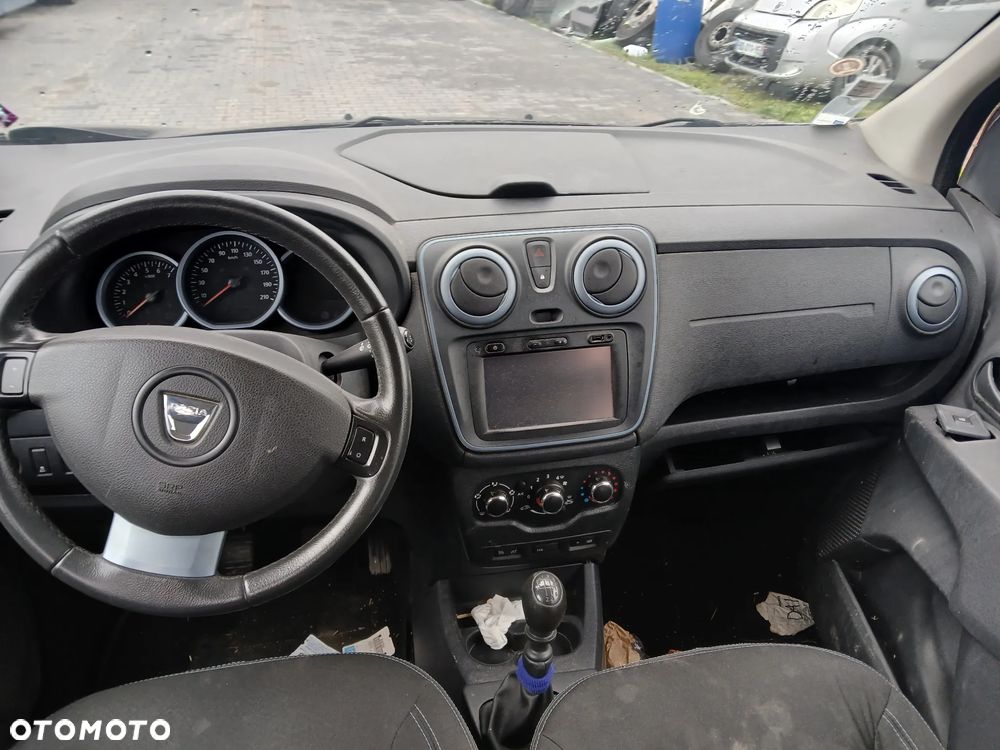 Dacia Lodgy dCi 110 Stepway - 9