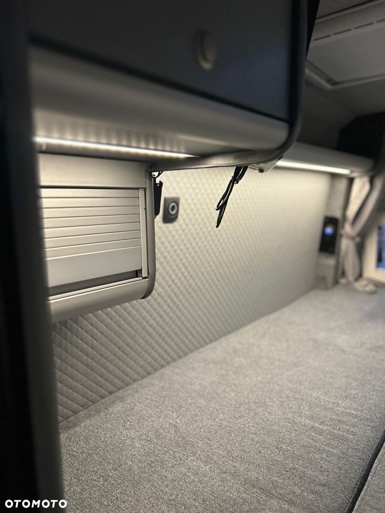 Volkswagen CRAFTER - 22