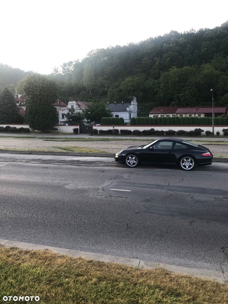 Porsche 911 Carrera 4S - 10