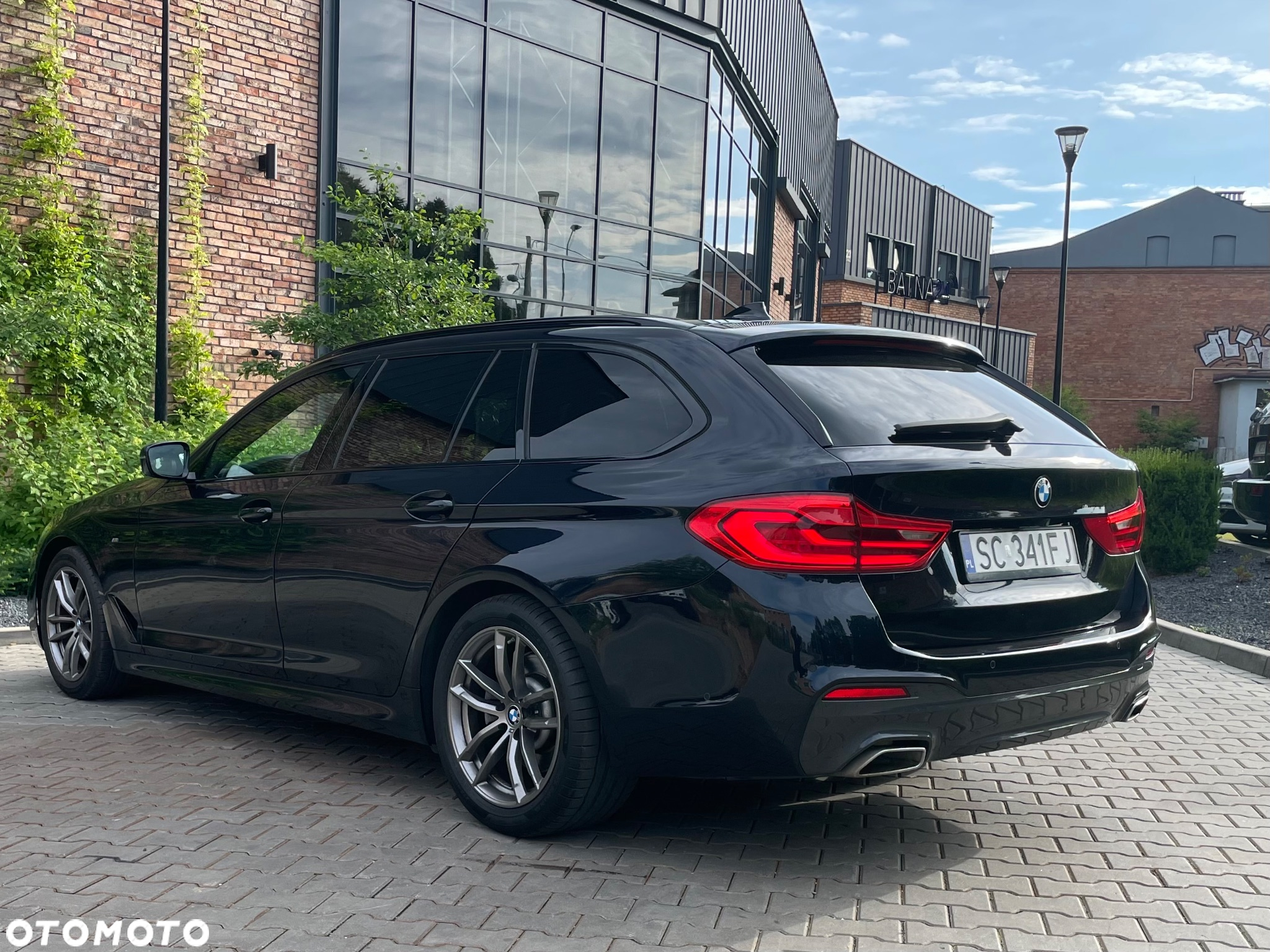 BMW Seria 5 518d M Sport - 6