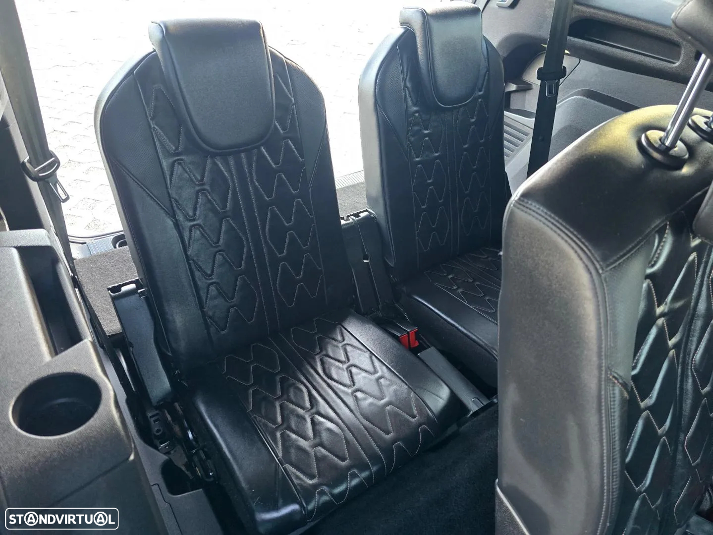Peugeot 5008 1.5 BlueHDi GT Line EAT8 - 37