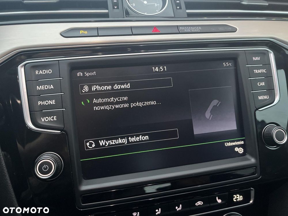 Volkswagen Passat 1.8 TSI BMT Highline - 25