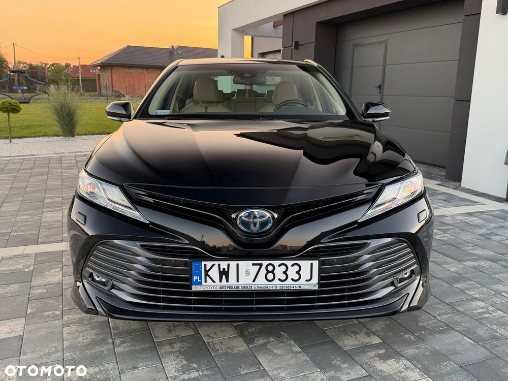 Toyota Camry 2.5 Hybrid Executive CVT - 3