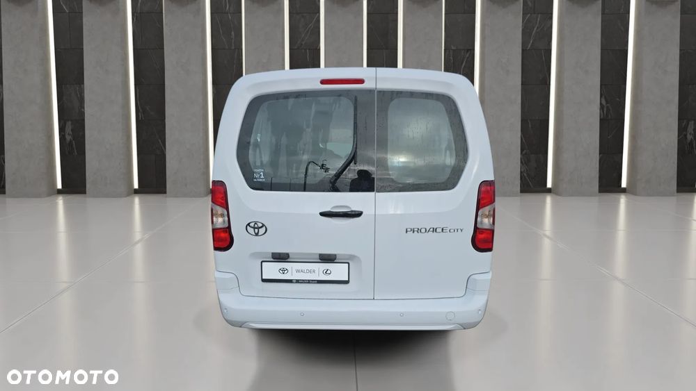 Toyota Proace City Verso - 8