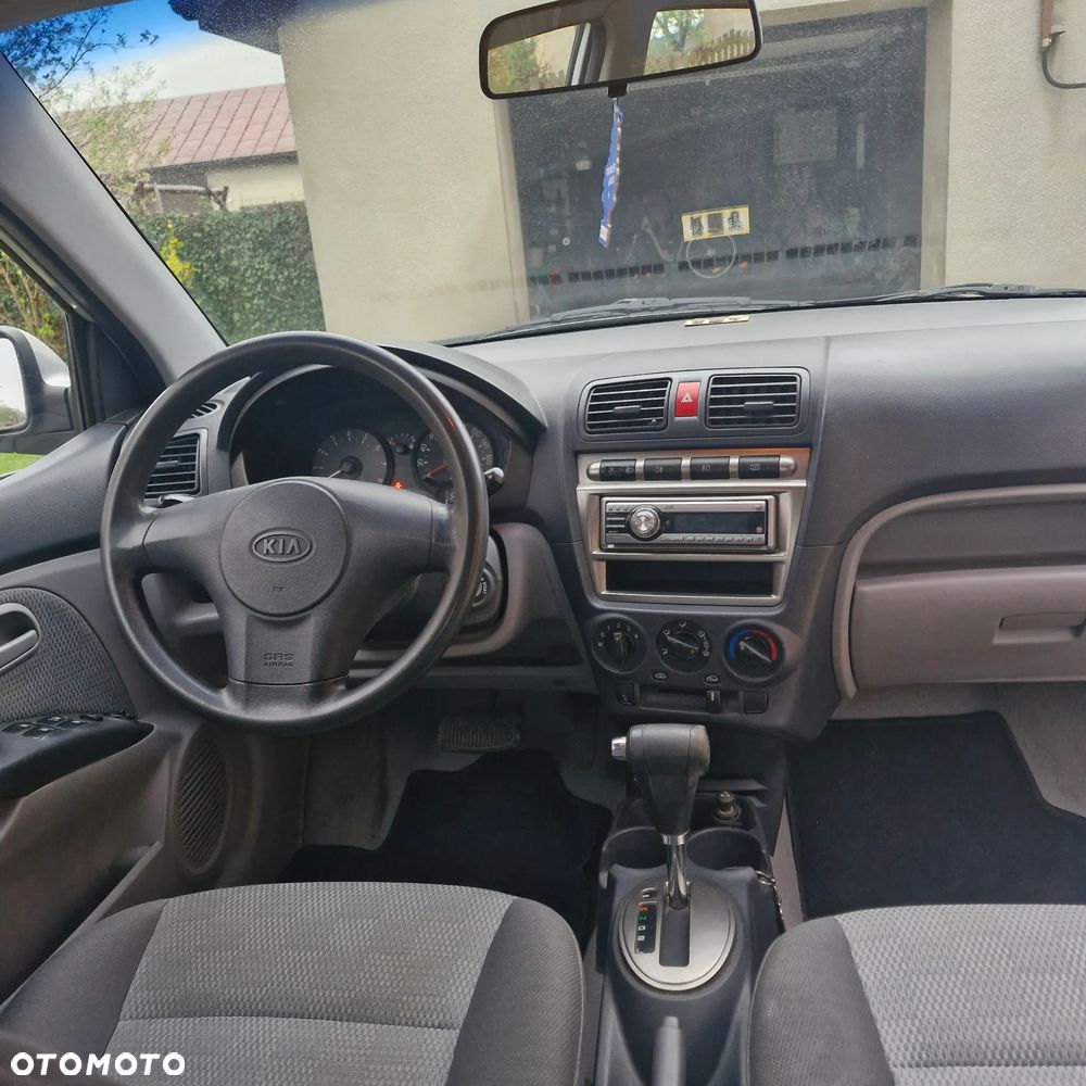 Kia Picanto - 18