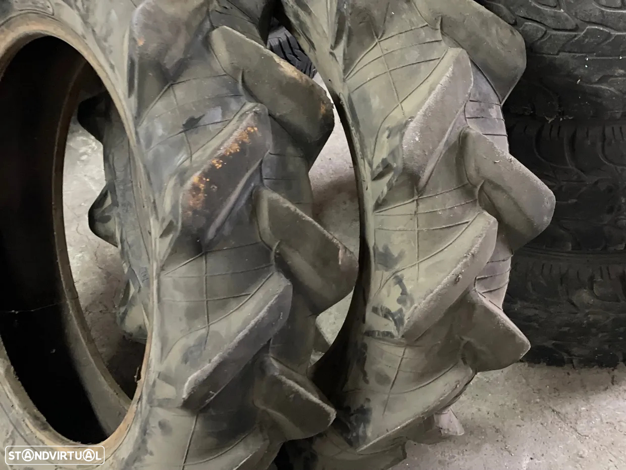 Pneus Bridgestone 8.3 8-22 - 2