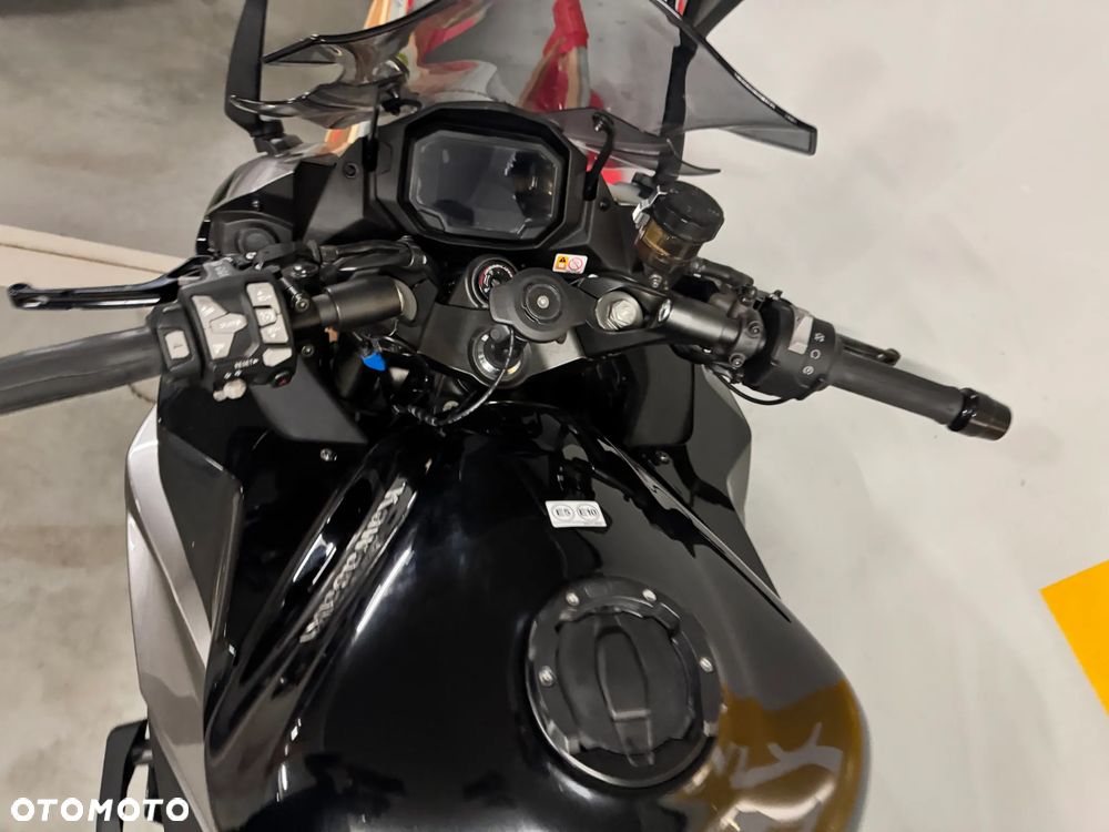 Kawasaki Ninja 1000 SX - 6