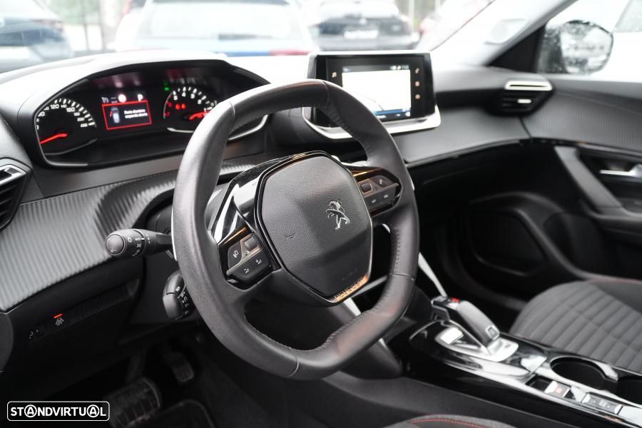 Peugeot 2008 1.2 PureTech Active EAT8 - 8