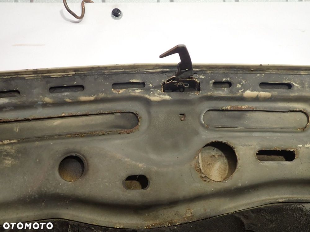 MASKA AUDI 80 B2 - 21