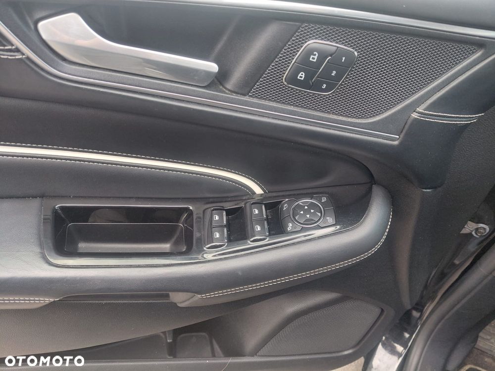 Ford Edge 2.0 TDCi Bi-Turbo 4x4 Vignale - 12