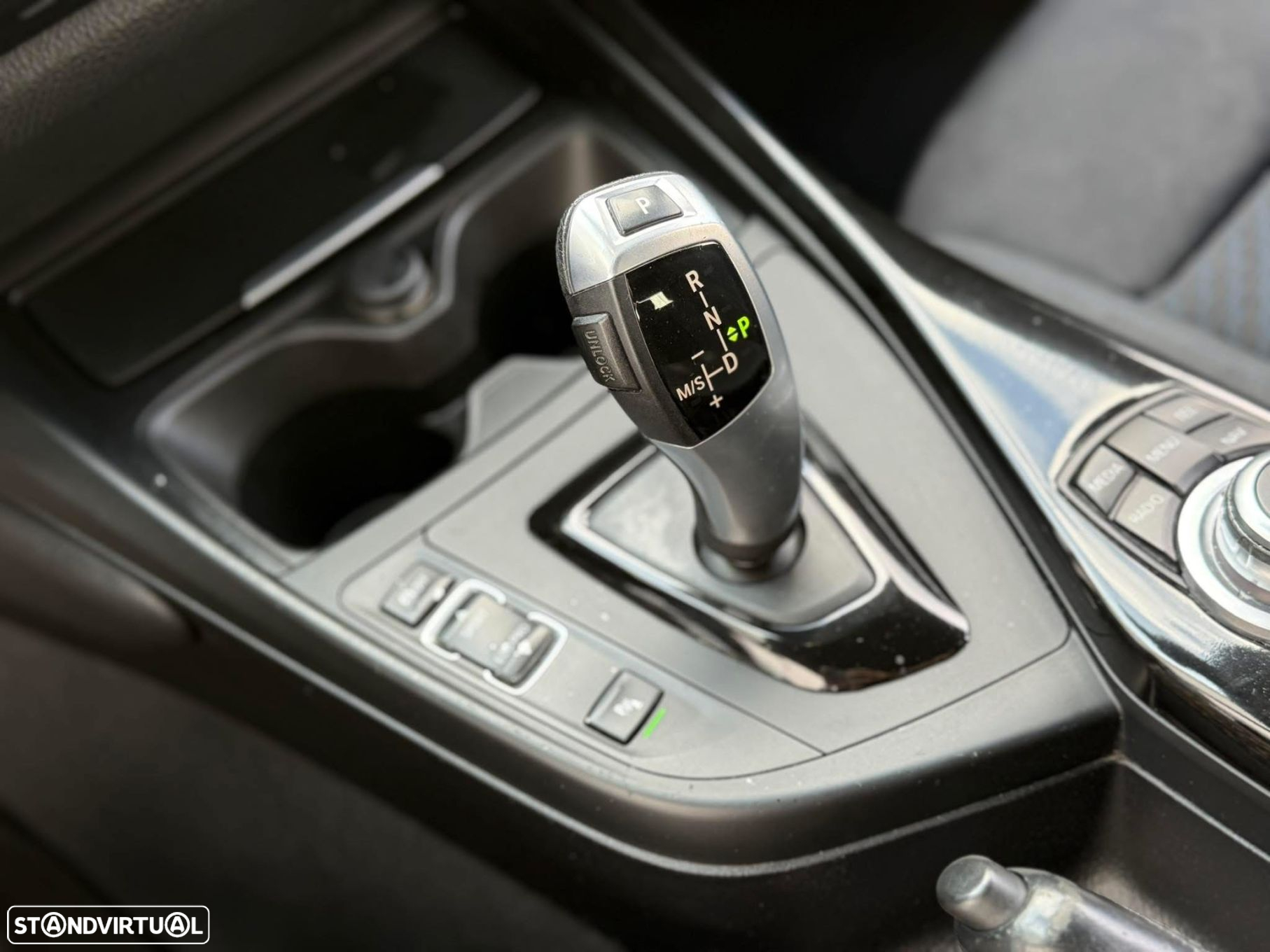BMW 118 d Pack M Auto - 8