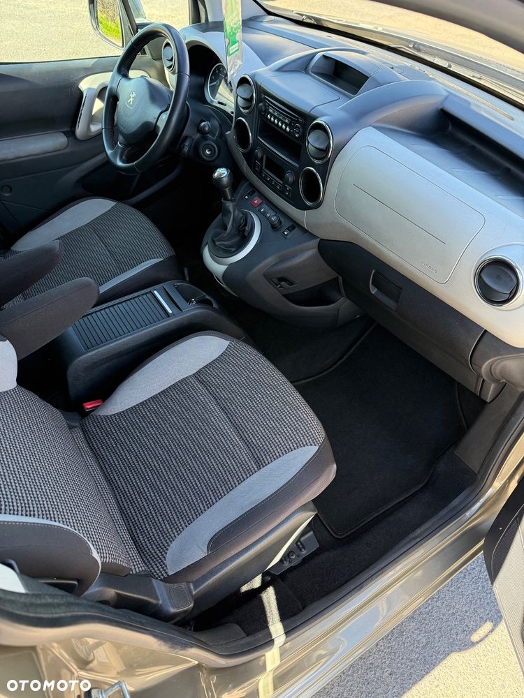 Peugeot Partner HDi FAP 115 Family - 6