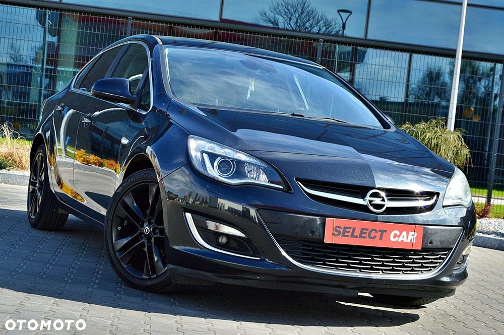 Opel Astra 1.4 T Cosmo - 9