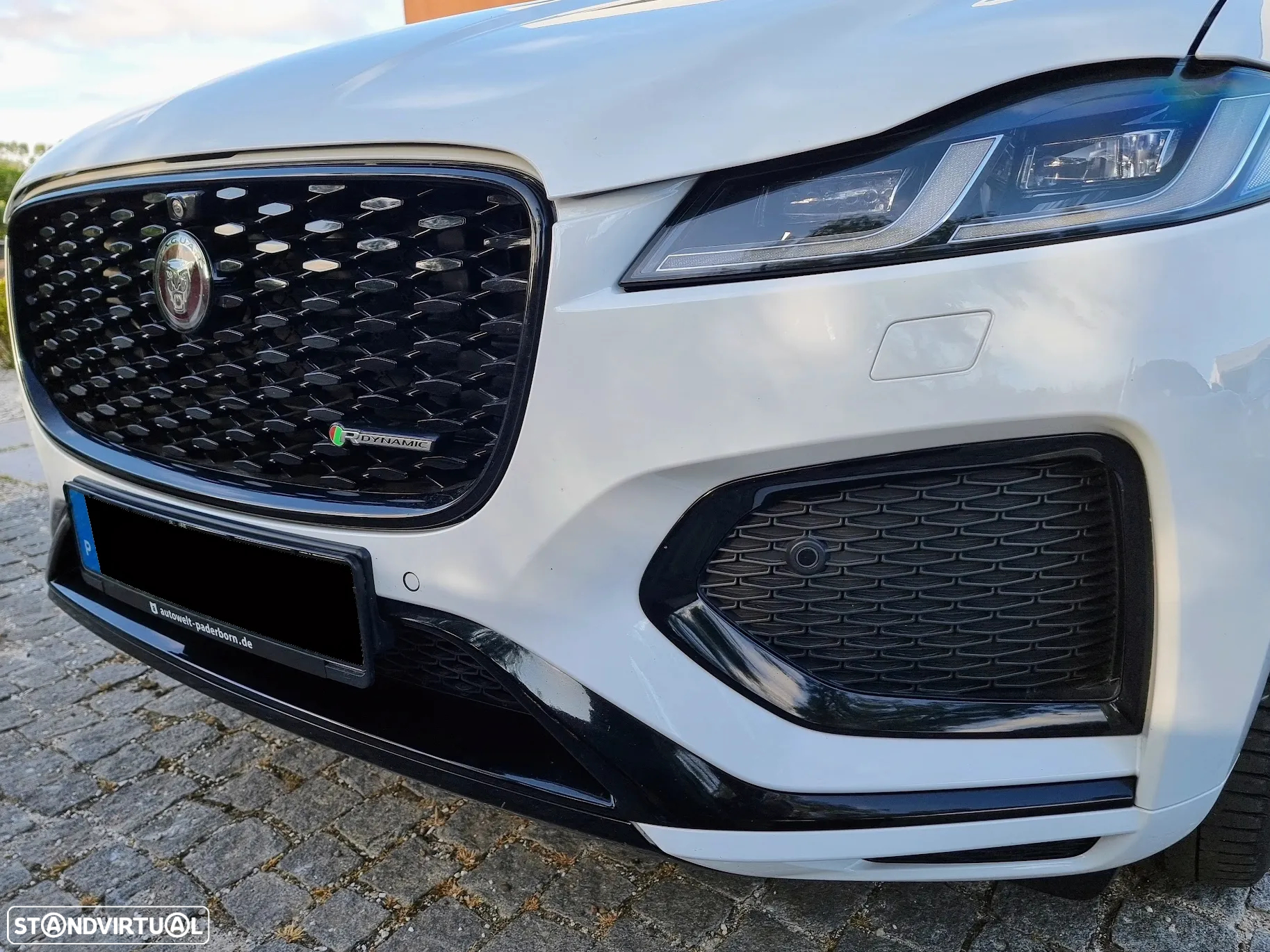 Jaguar F-Pace 2.0 P400e AWD R-Dynamic Black - 5
