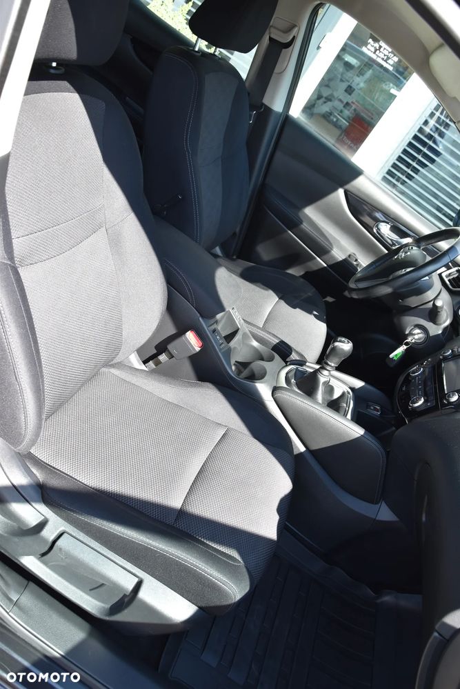 Nissan Qashqai 1.6 DIG-T Tekna - 19