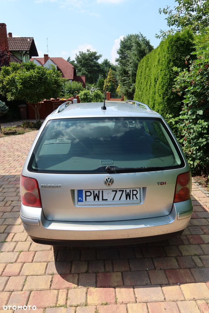 Volkswagen Passat 1.9 TDI Highline - 6