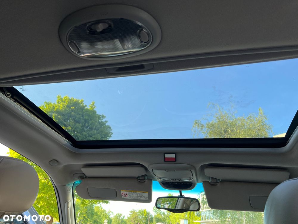 Toyota Sequoia - 14