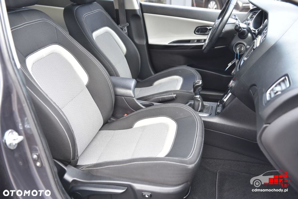 Kia Ceed - 21