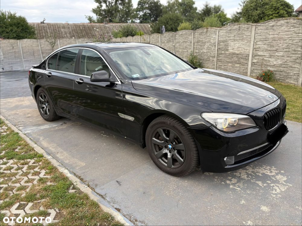 BMW Seria 7 2010 photo 2