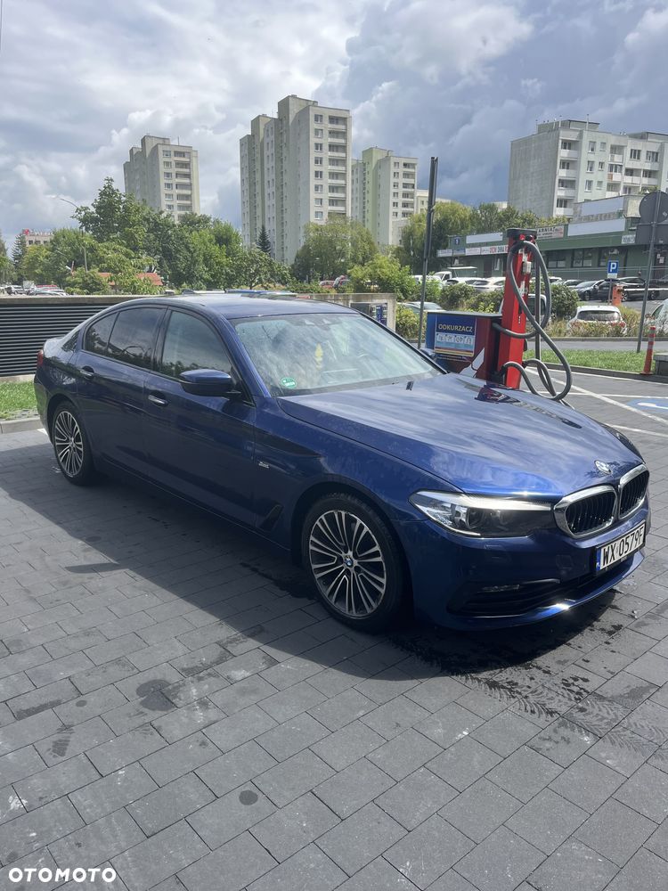 BMW Seria 5 520d Sport Line - 9