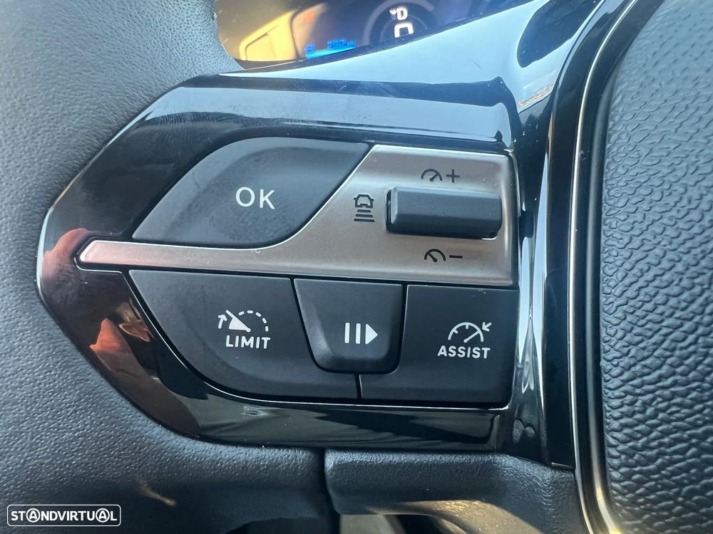 Peugeot e-308 SW 156 Allure - 13
