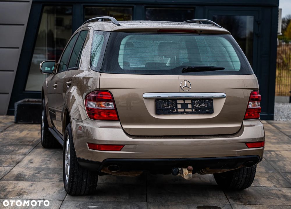 Mercedes-Benz ML - 9