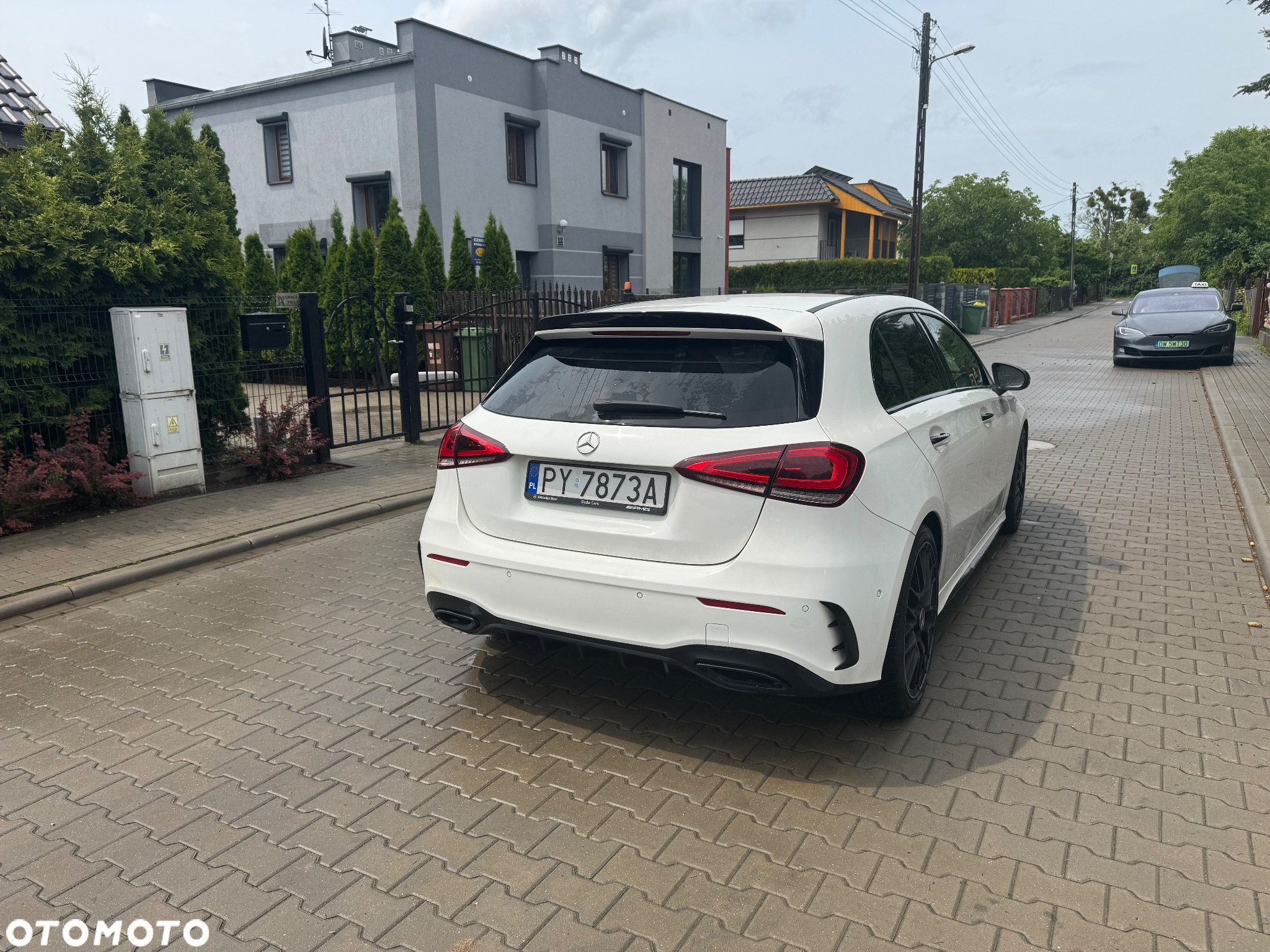 Mercedes-Benz Klasa A 200 d 4-Matic AMG Line 8G-DCT - 4
