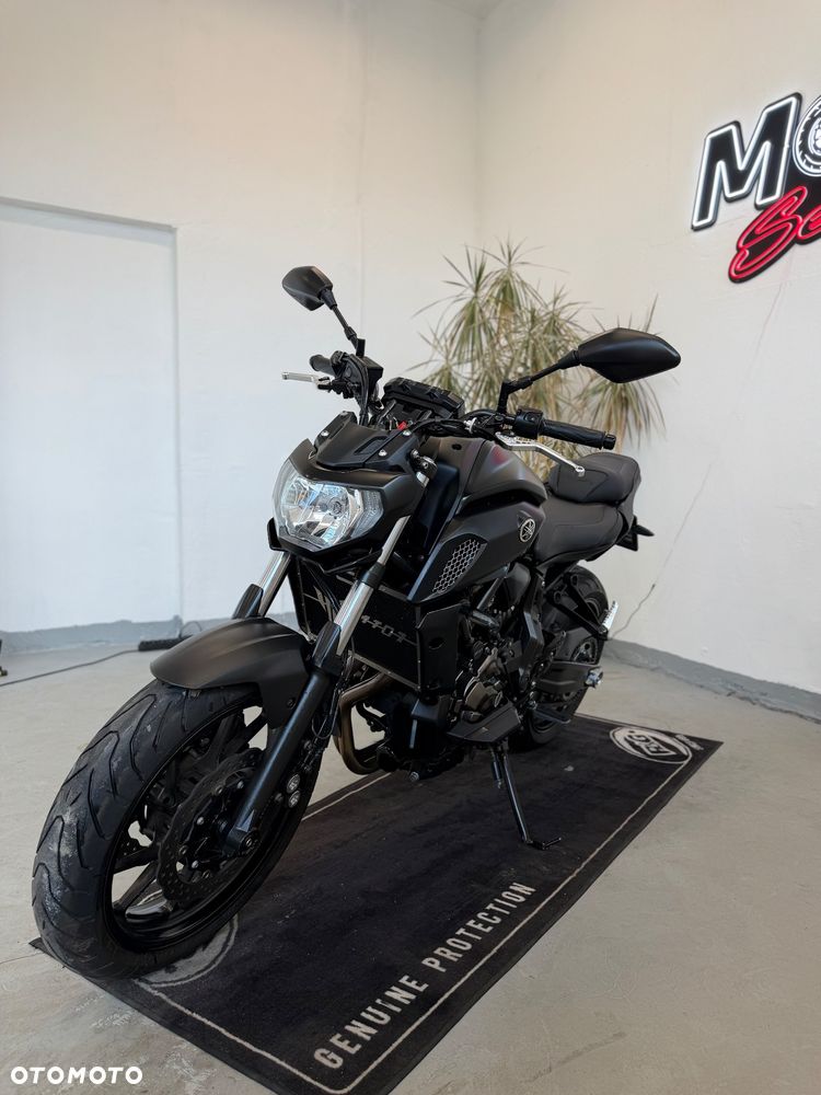 Yamaha MT - 8