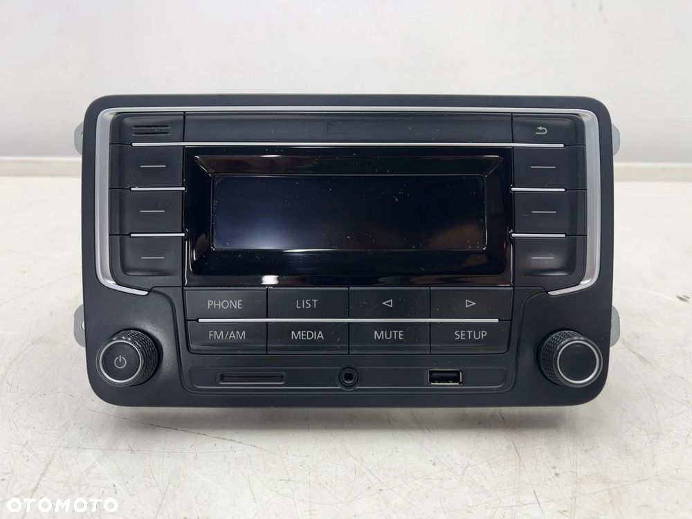 Radio VW Caddy III Lift Amarok Transporter T6 T6.1 Multivan 15-20r. z kodem do radia tuner fabryczny - 1