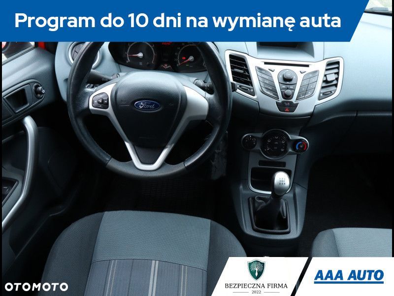 Ford Fiesta - 8