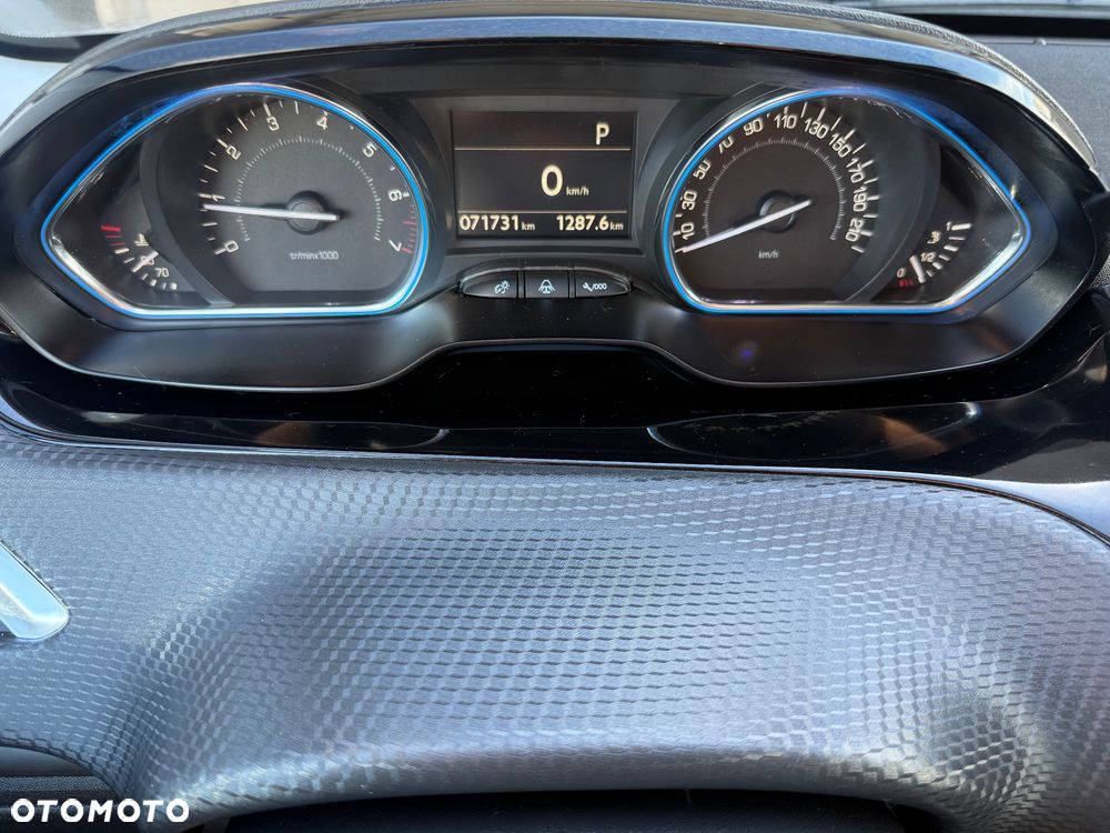 Peugeot 2008 PureTech 110 GPF Stop&Start EAT6 Allure - 4