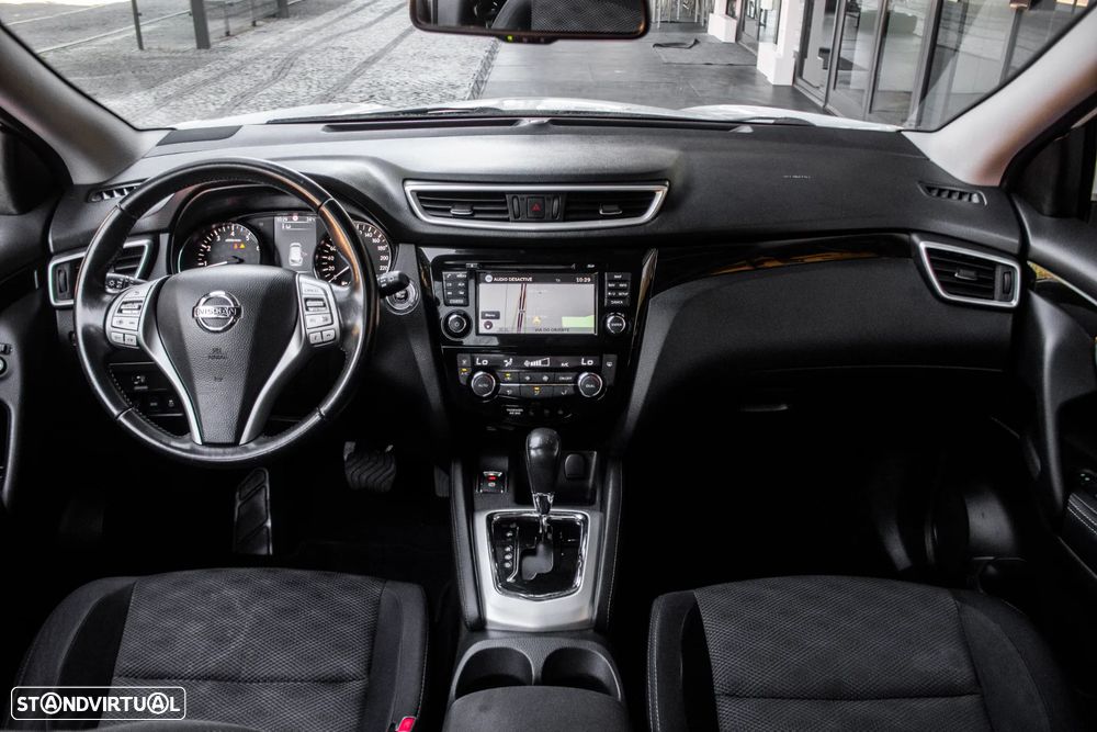 Nissan Qashqai 1.2 DIG-T Xtronic N-Connecta - 36