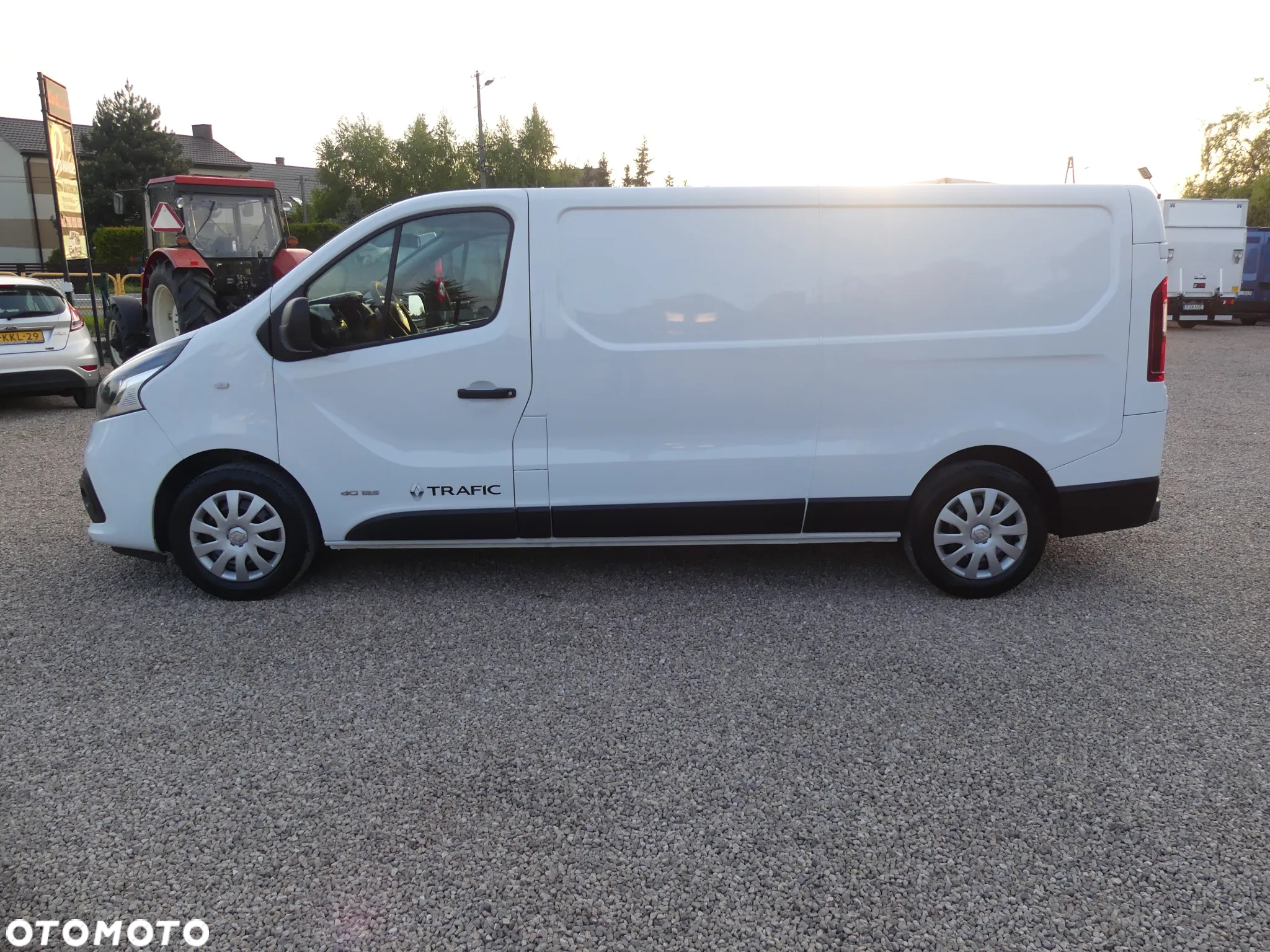 Renault TRAFIC - 8