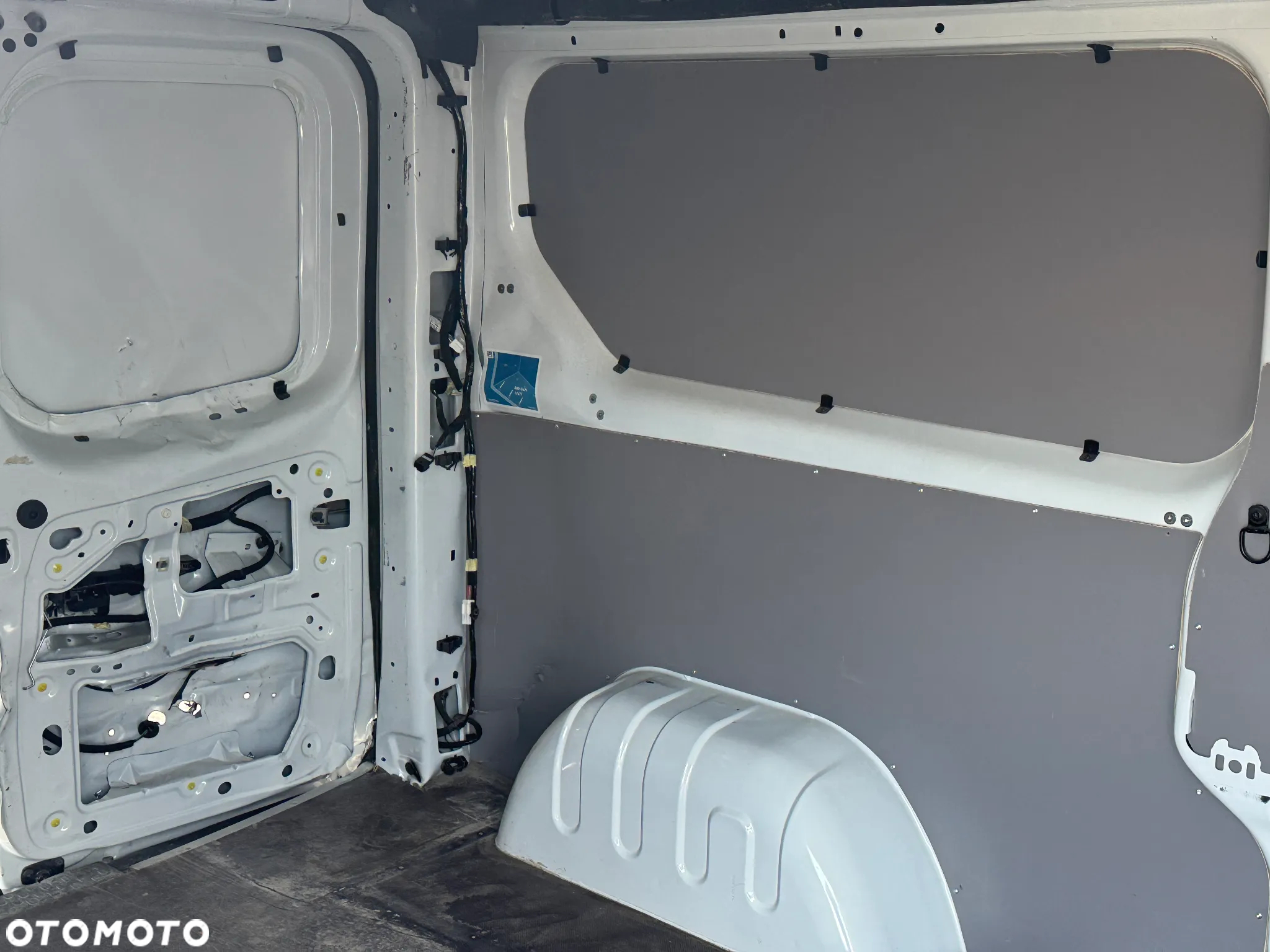 Renault TRAFIC - 23