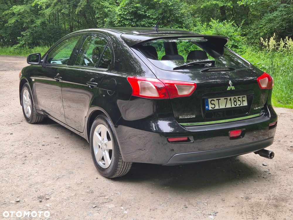 Mitsubishi Lancer 1.5 Invite - 4