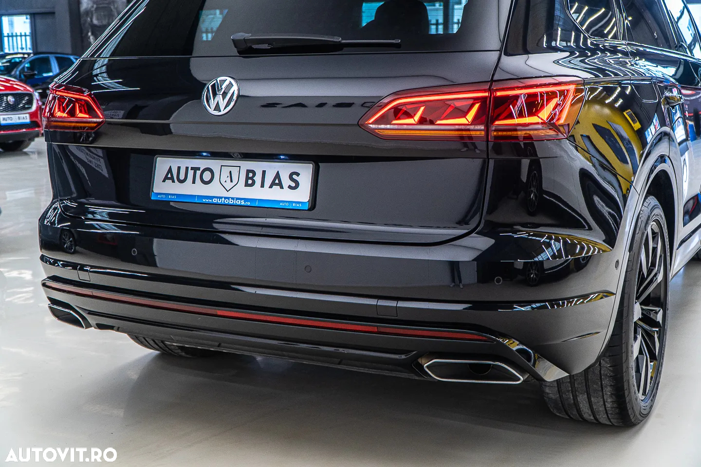 Volkswagen Touareg 3.0 V6 TDI 4Motion DPF Automatik R-Line - 14