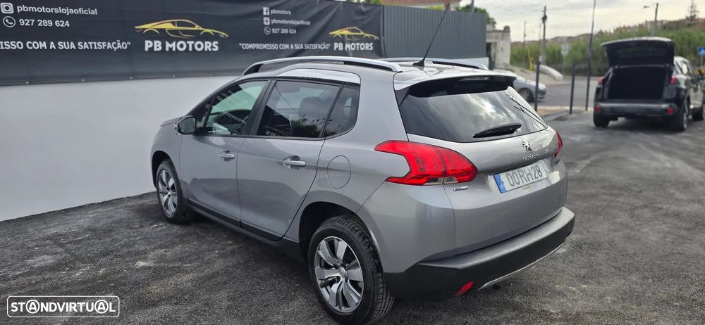Peugeot 2008 1.2 PureTech Style - 27