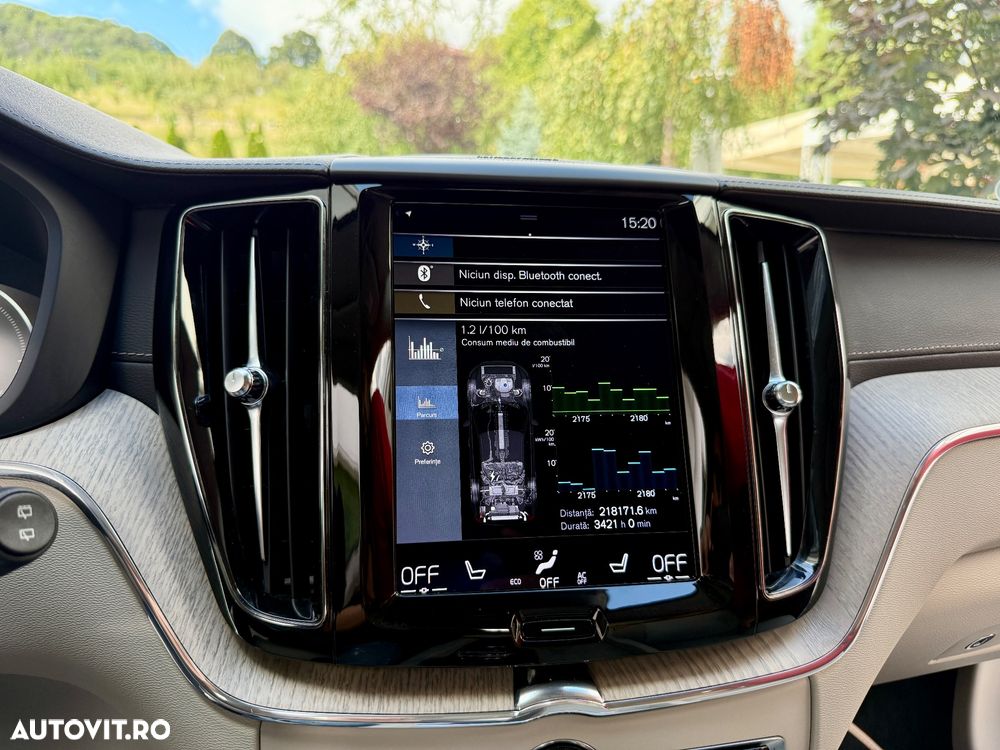 Volvo XC 60 T8 Twin Engine AWD Geartronic Inscription - 19