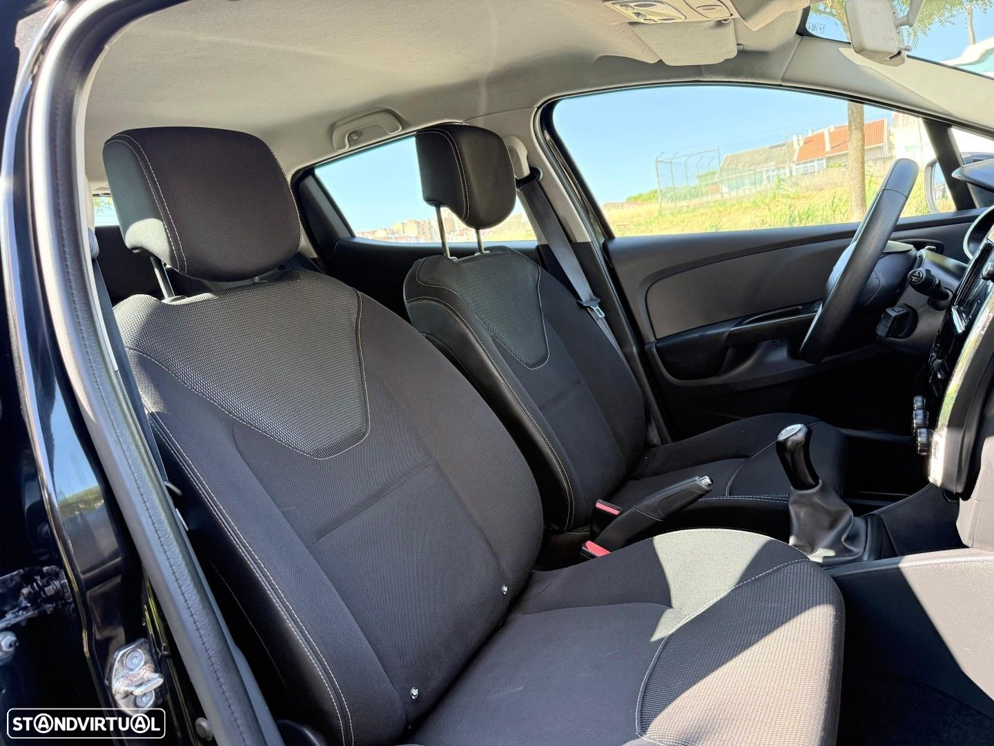 Renault Clio 0.9 TCE Limited - 8