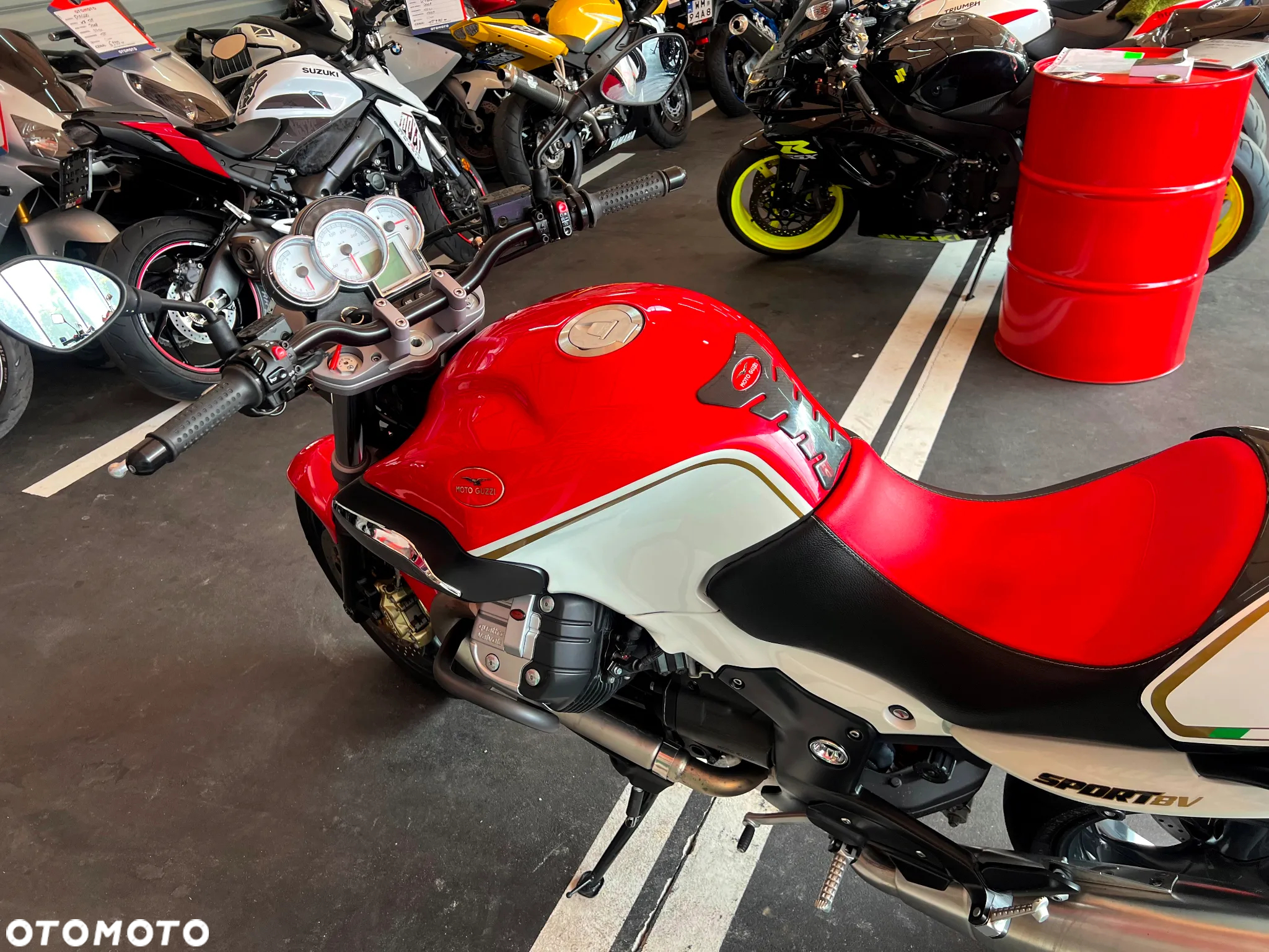 Moto Guzzi 1200 - 16