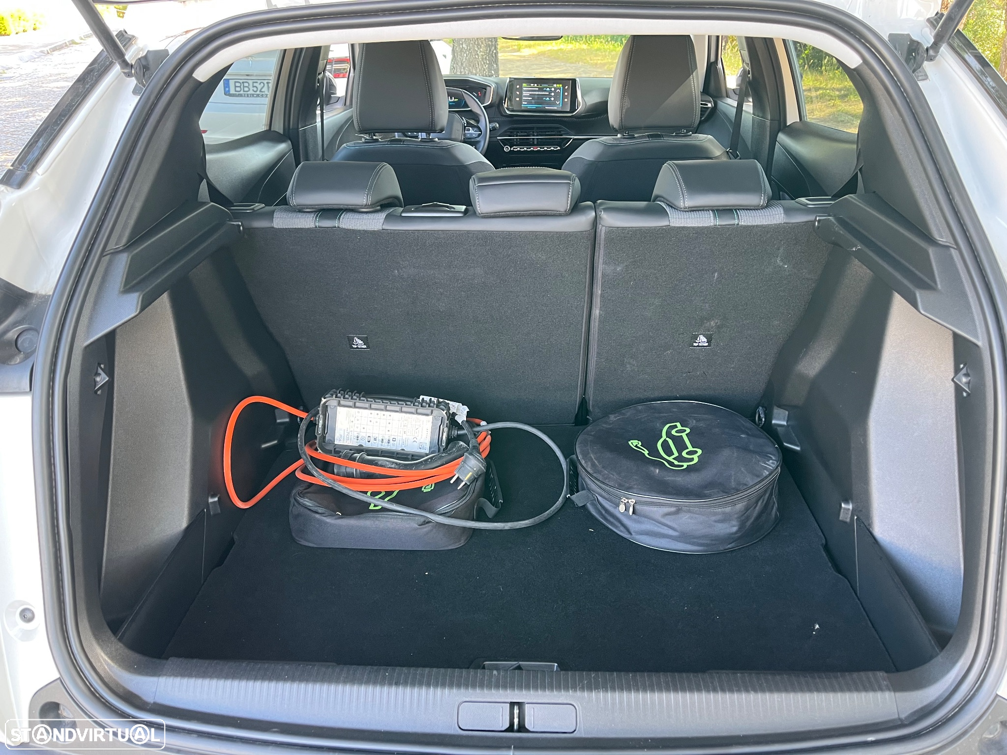 Peugeot e-2008 50 kWh Allure Pack - 6