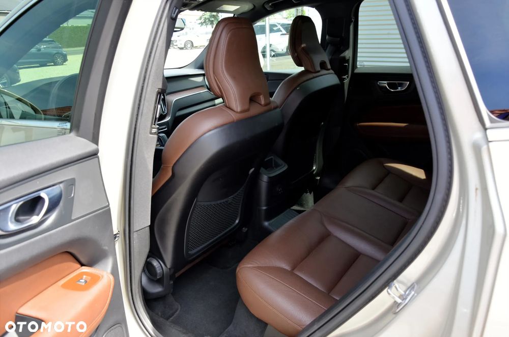 Volvo XC 60 - 14
