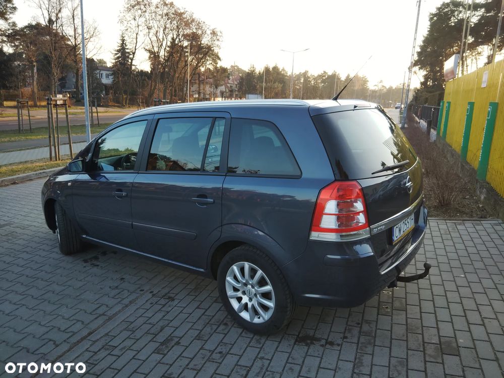 Opel Zafira 1.8 Enjoy - 16