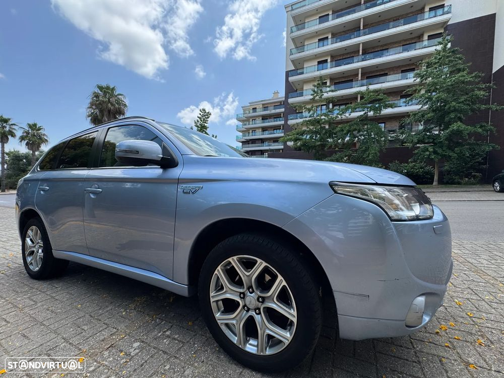 Mitsubishi Outlander 2.0 PHEV Instyle Navi - 7