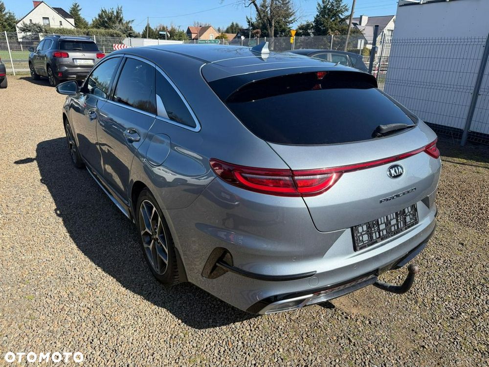 Kia ProCeed - 4