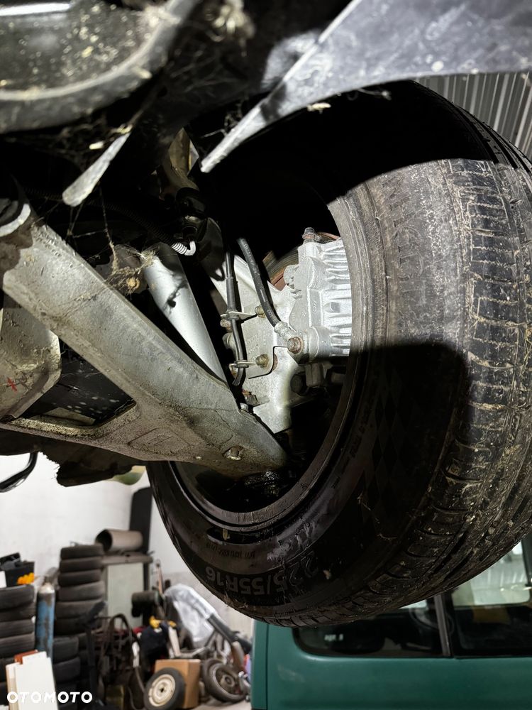 Chevrolet Corvette - 11