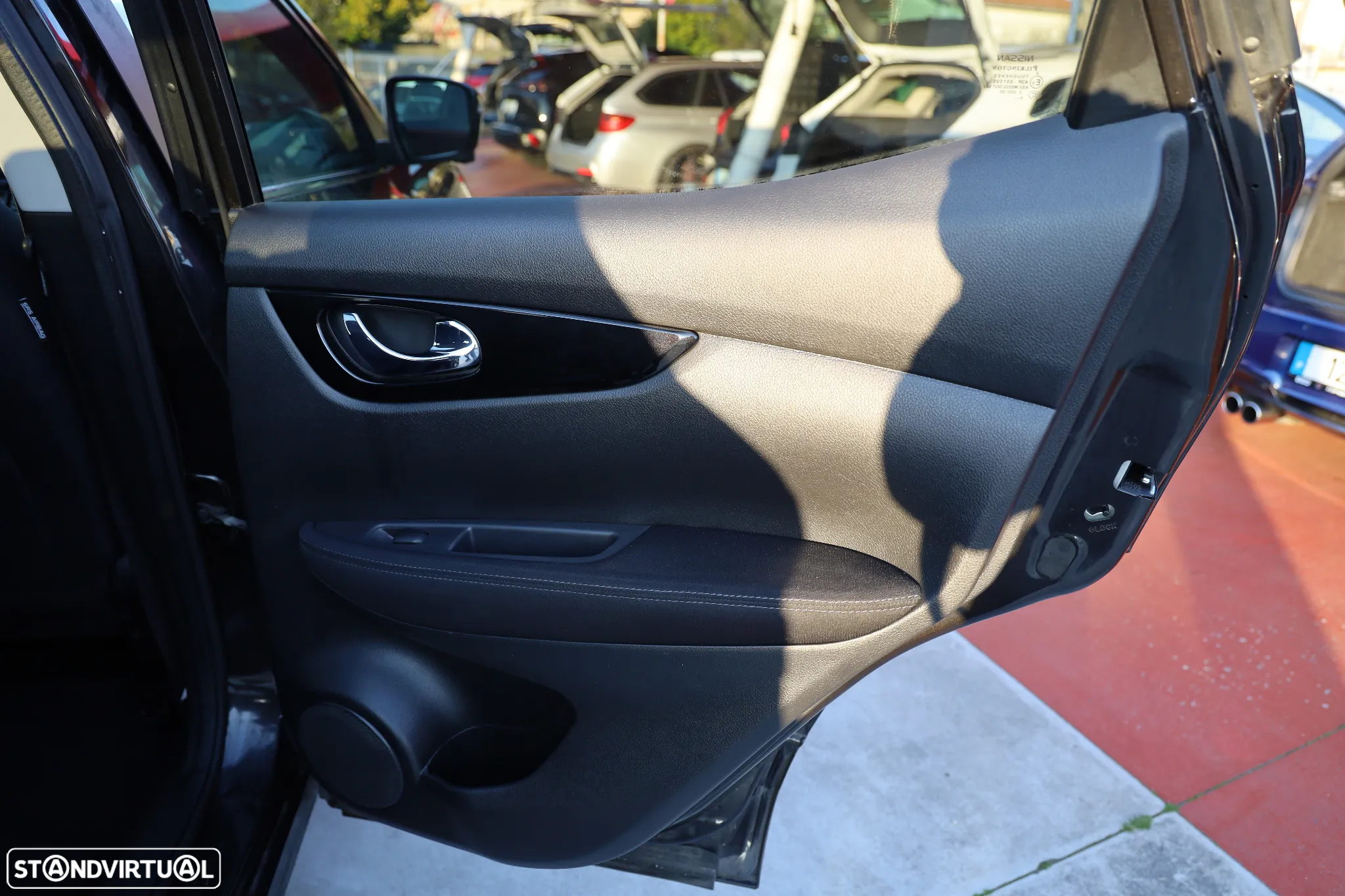 Nissan Qashqai 1.5 dCi N-Connecta 18 - 9
