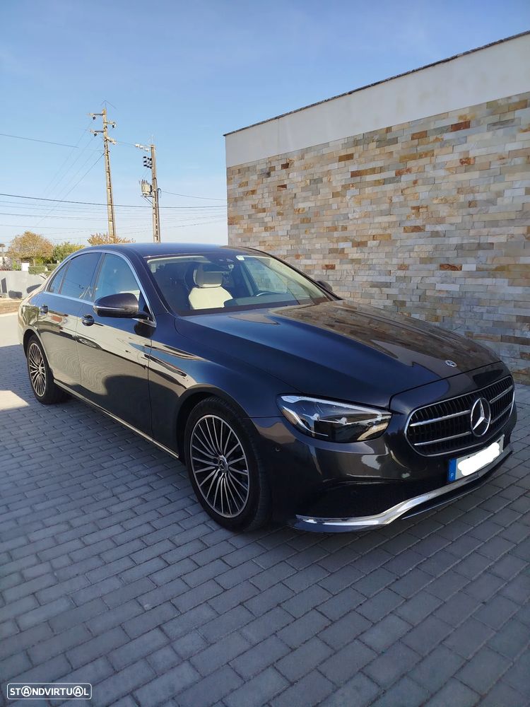 Mercedes-Benz E 220 - 1