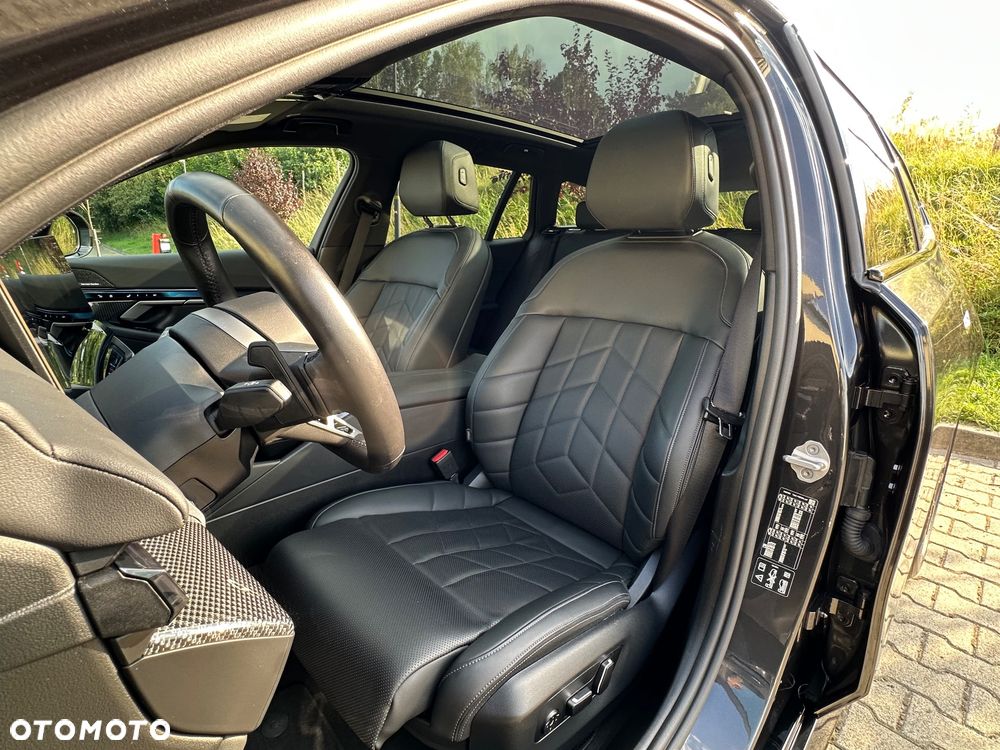 BMW Seria 5 520d xDrive mHEV - 28