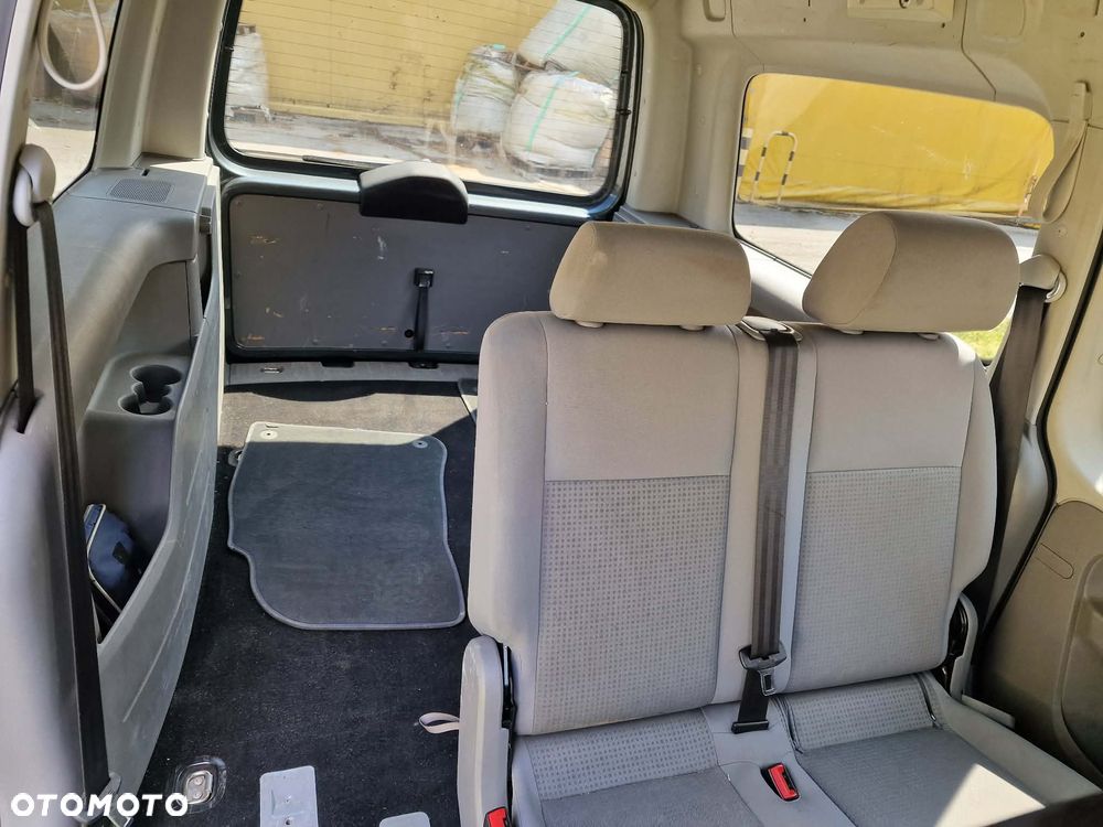 Volkswagen Caddy - 11